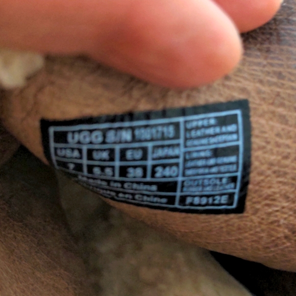 UGG Platform Booties - Picture 5 of 5